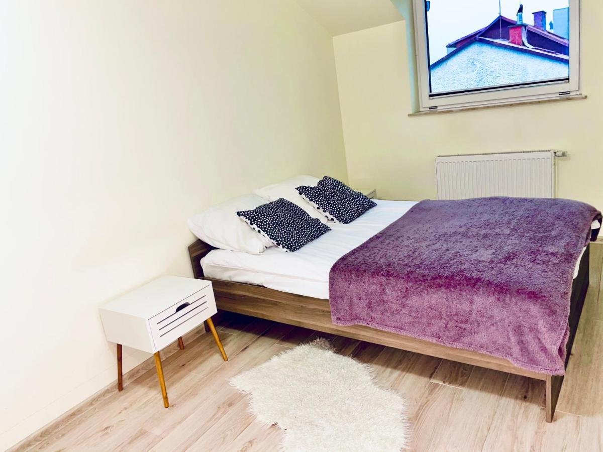 Apartament 48M W Centrum Grojca Grojec  Dış mekan fotoğraf