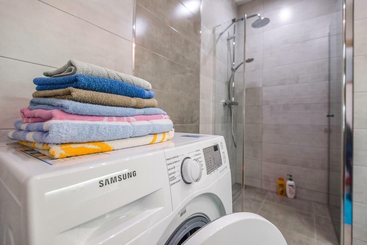 Apartament 48M W Centrum Grojca Grojec  Dış mekan fotoğraf