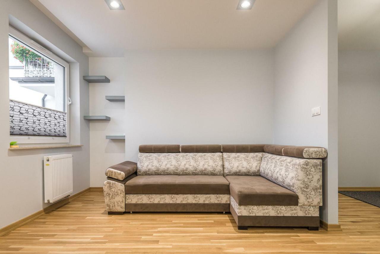 Apartament 48M W Centrum Grojca Grojec  Dış mekan fotoğraf