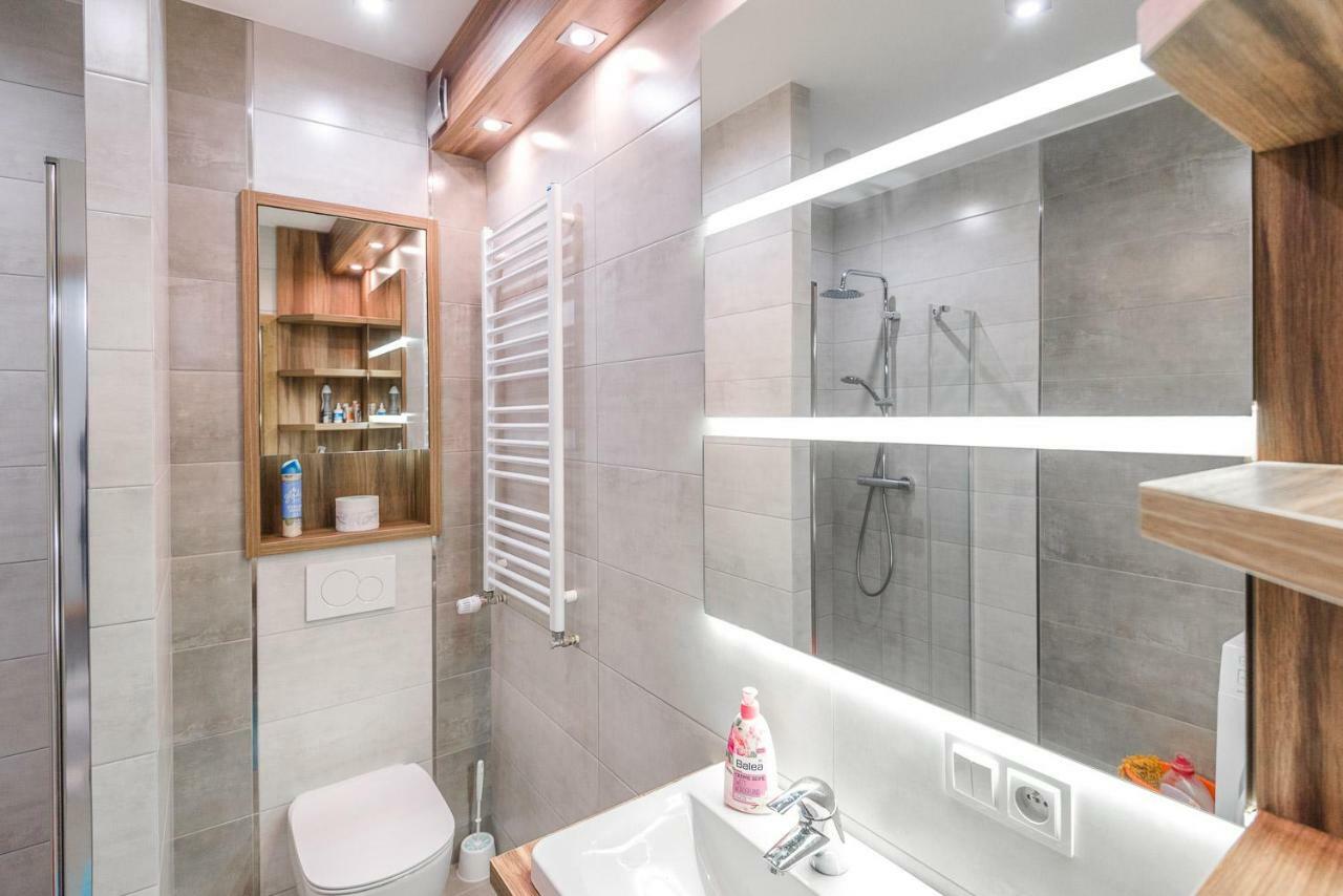 Apartament 48M W Centrum Grojca Grojec  Dış mekan fotoğraf
