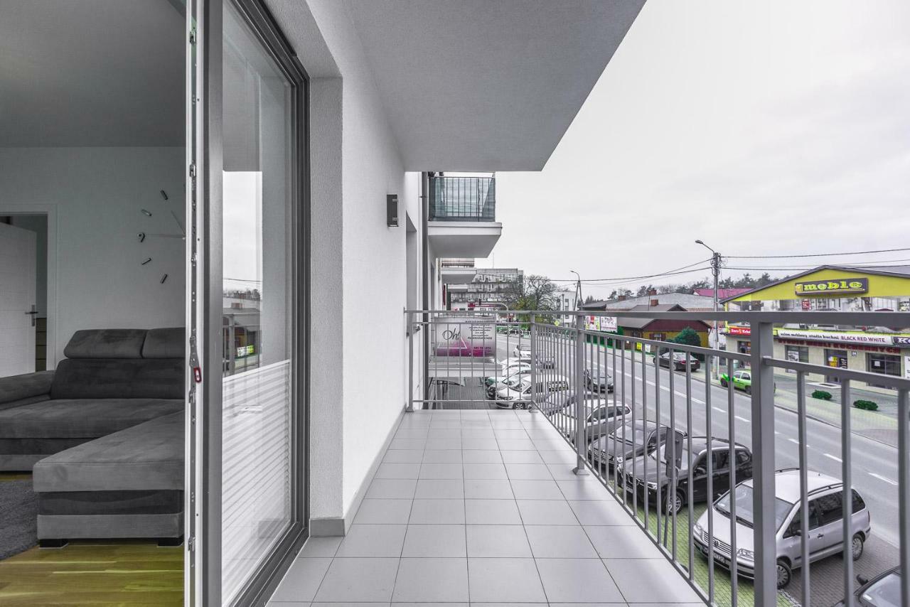 Apartament 48M W Centrum Grojca Grojec  Dış mekan fotoğraf