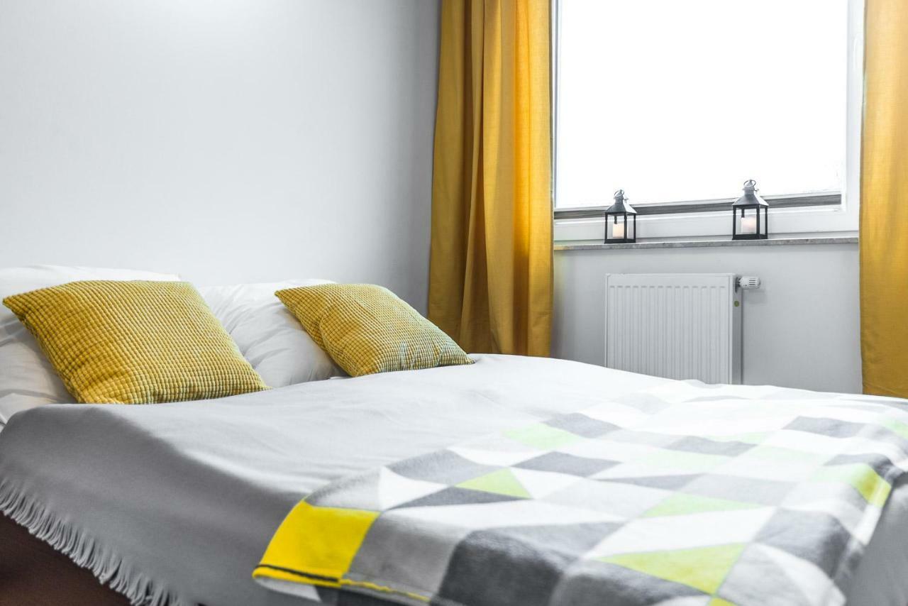 Apartament 48M W Centrum Grojca Grojec  Dış mekan fotoğraf