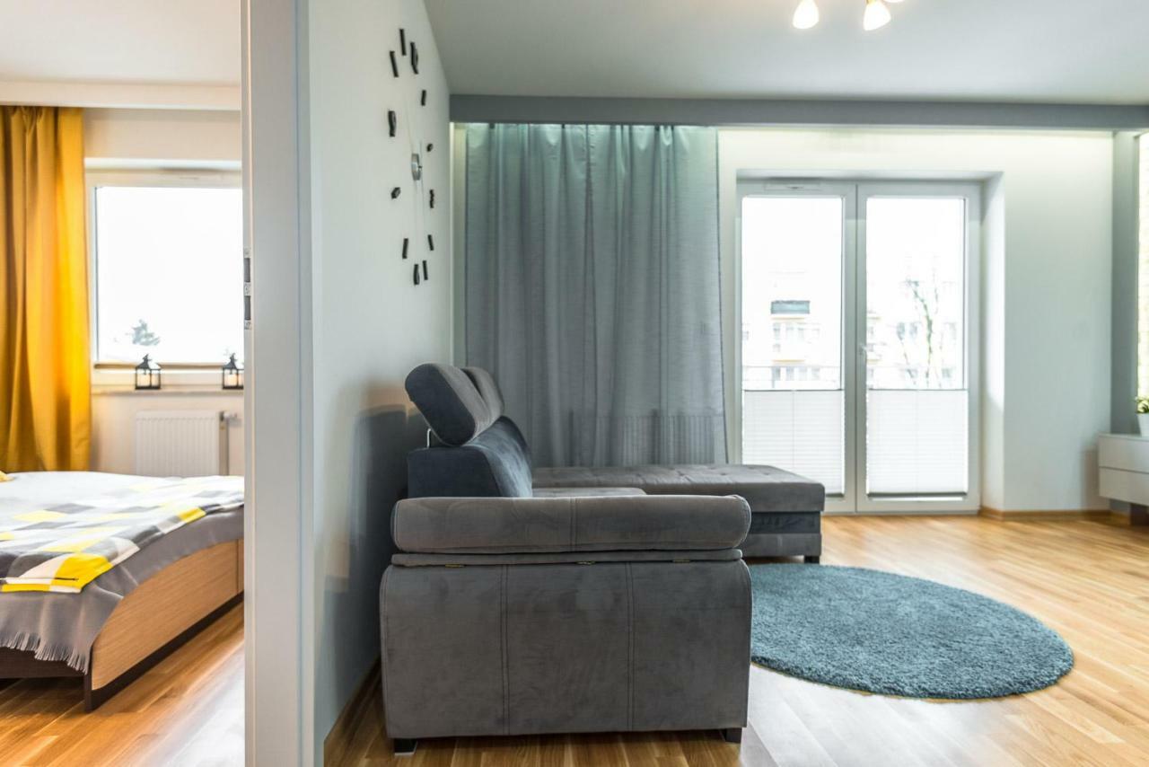 Apartament 48M W Centrum Grojca Grojec  Dış mekan fotoğraf